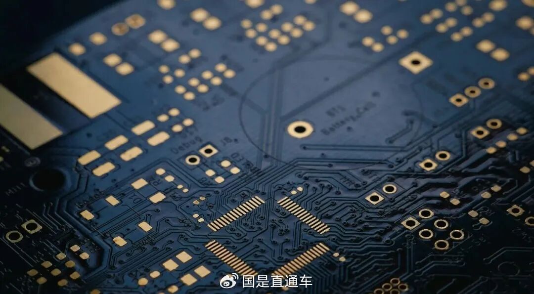 AI改写行业！存储芯片暴涨造富，长鑫之外深圳跑出“存储五虎”