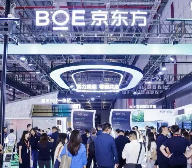存储涨价冲击面板业，京东方显示业务承压，行业加码新赛道